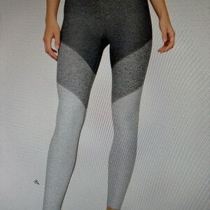 Outdoor Voices Charcoal Gradient Leggings. Size M. NWTGS.
